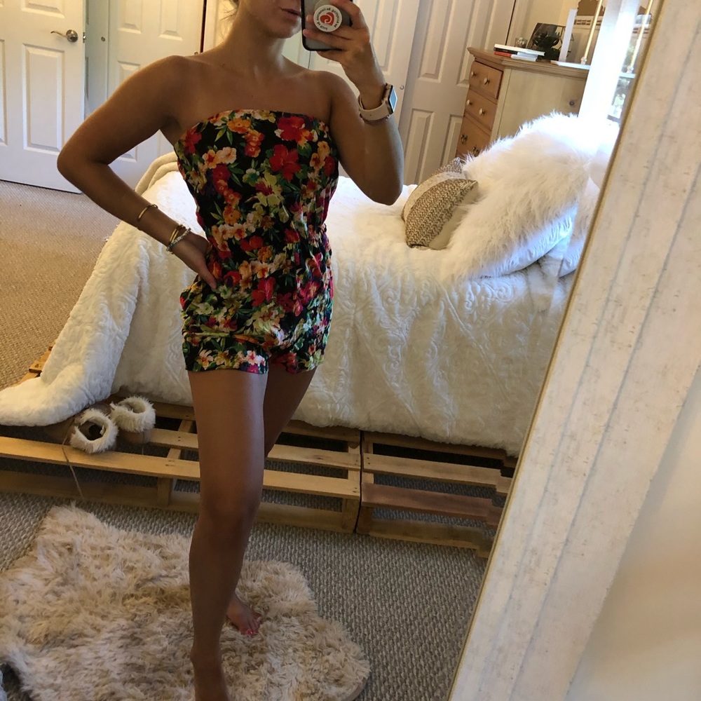 Romper - Picture 4 of 4